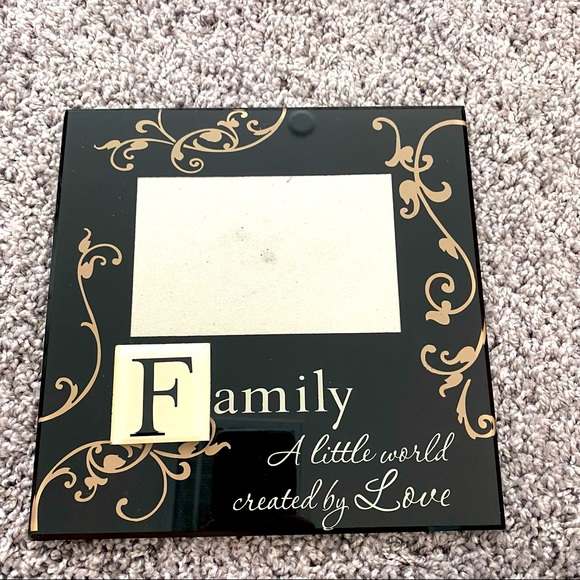 💕Family Picture Frame - Picture 1 of 5